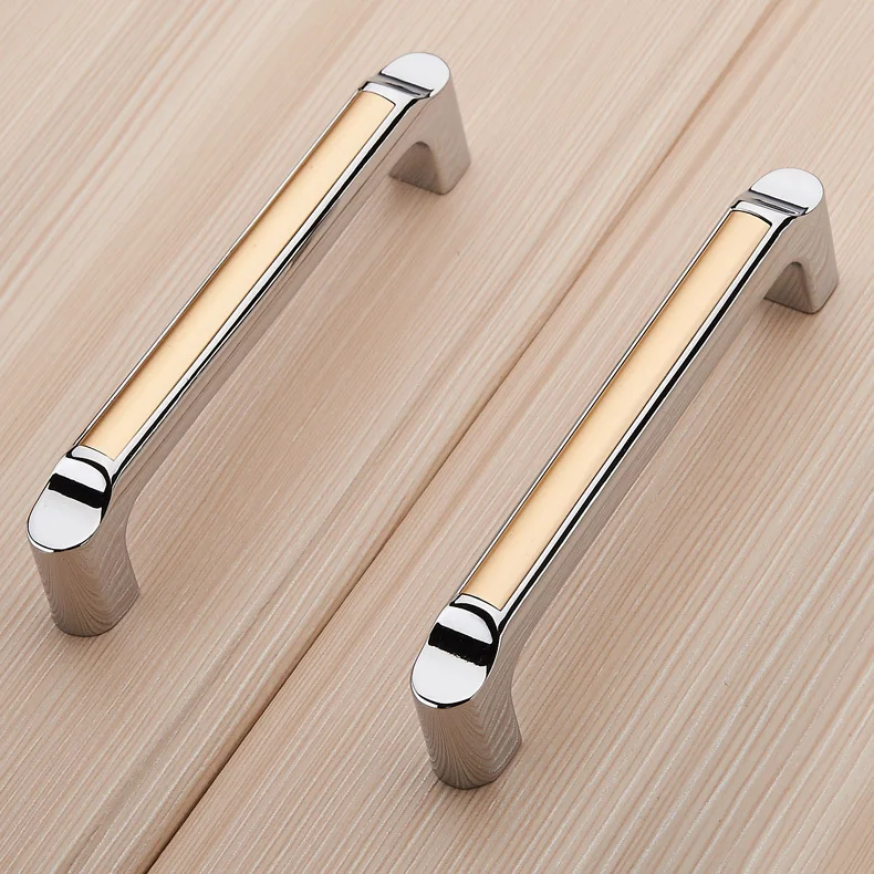 Kitchen Cabinet Door Knobs Pictures Kitchen Cabinet Door Knobs Pictures