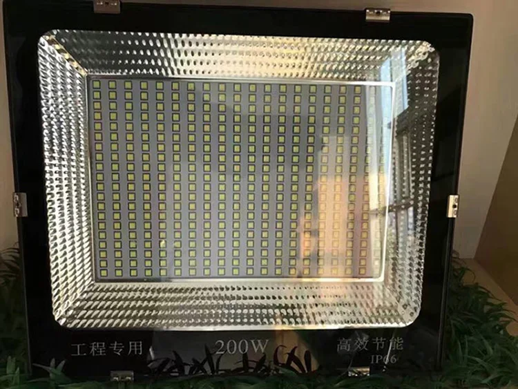  11(200W).jpg