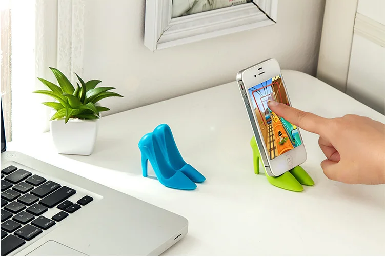 High-Heel Shoes Design Silicone Mobile Phone Tablet PC Holder (Red)