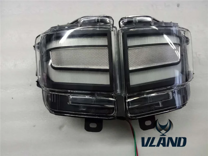 China VLAND Factory for Land Cruiser bumper lamp for 2016 2017 2018 Land Cruiser LED bumper light wholesale price