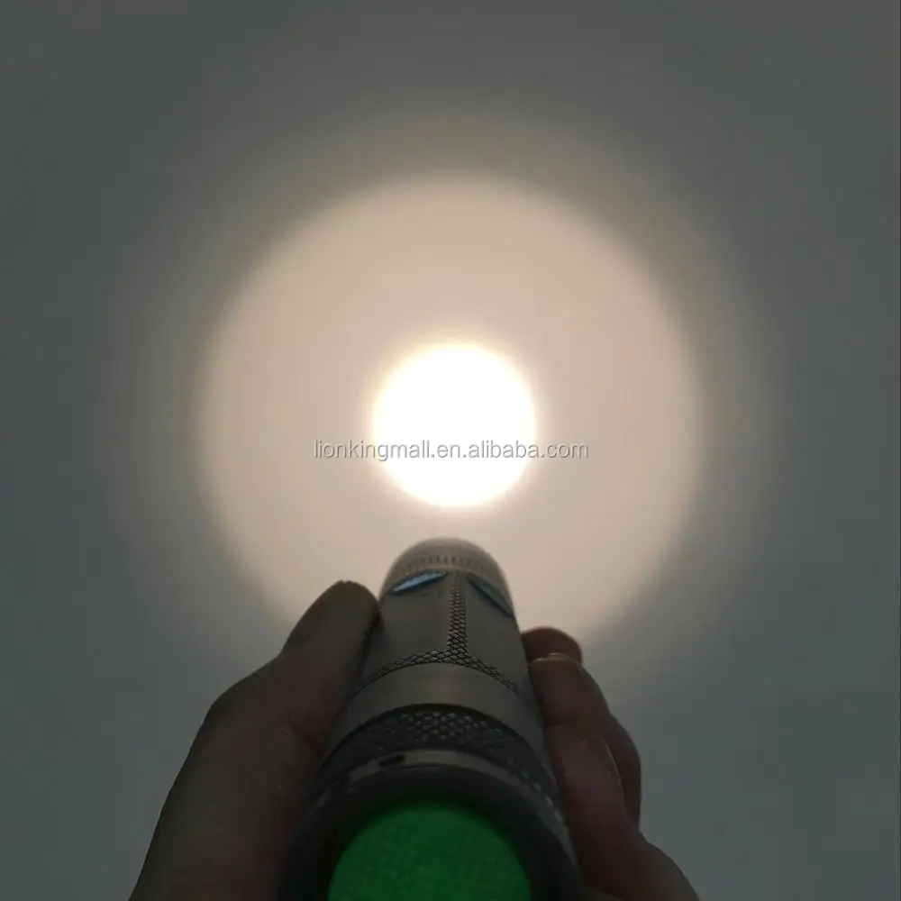 HG001 led flashlight (4).jpg