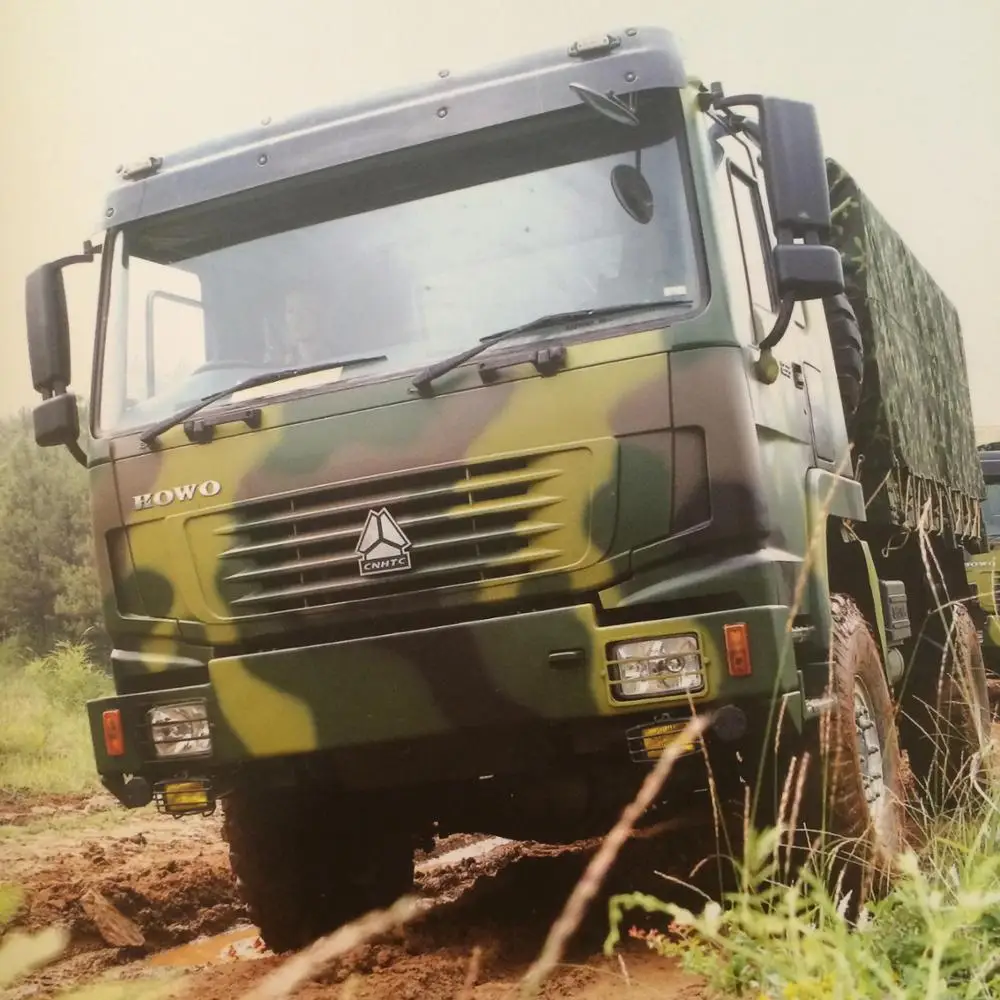 中国重汽4*4军用重型卡车