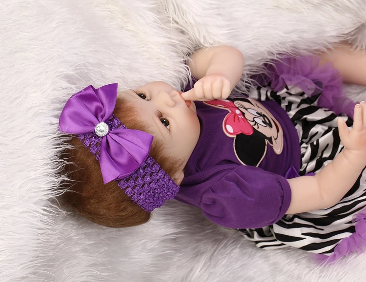 55cm Silicone Reborn Baby Doll Lifelike Soft Cloth Body Newborn Purple