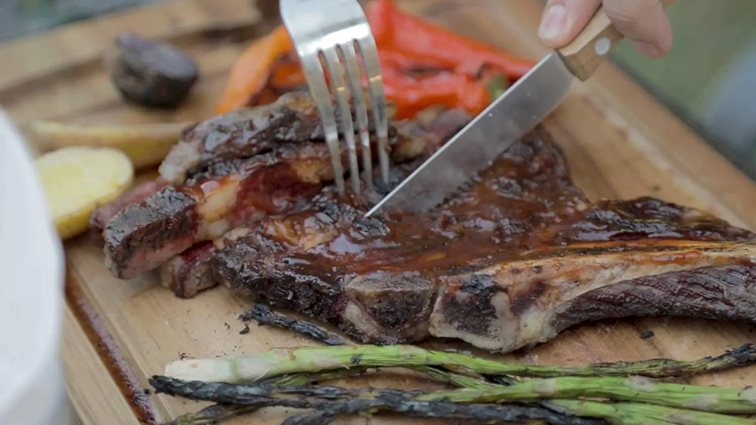 wooden plates and bowls.jpg