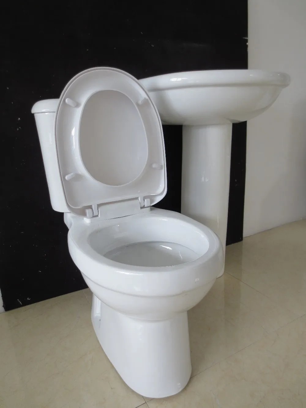Nigerian Twyford Ceramic Wc Two Piece Toilet With Soncap Buy Two