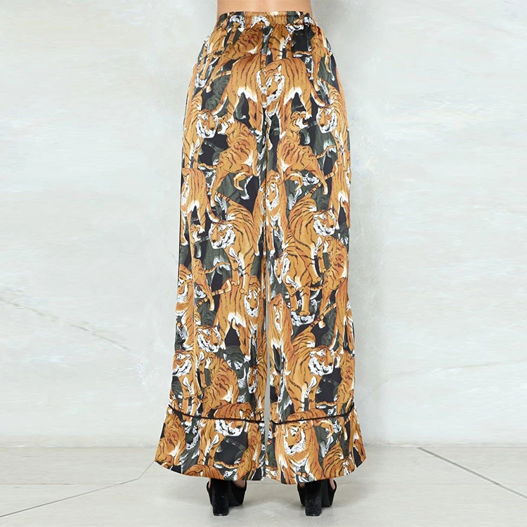 Guangzhou YILEYA spring women floral print long sleeves jumpsuits garment ,one piece jumpsuit for ladies