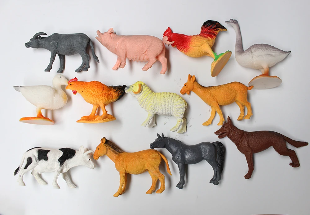 plastic animals bulk