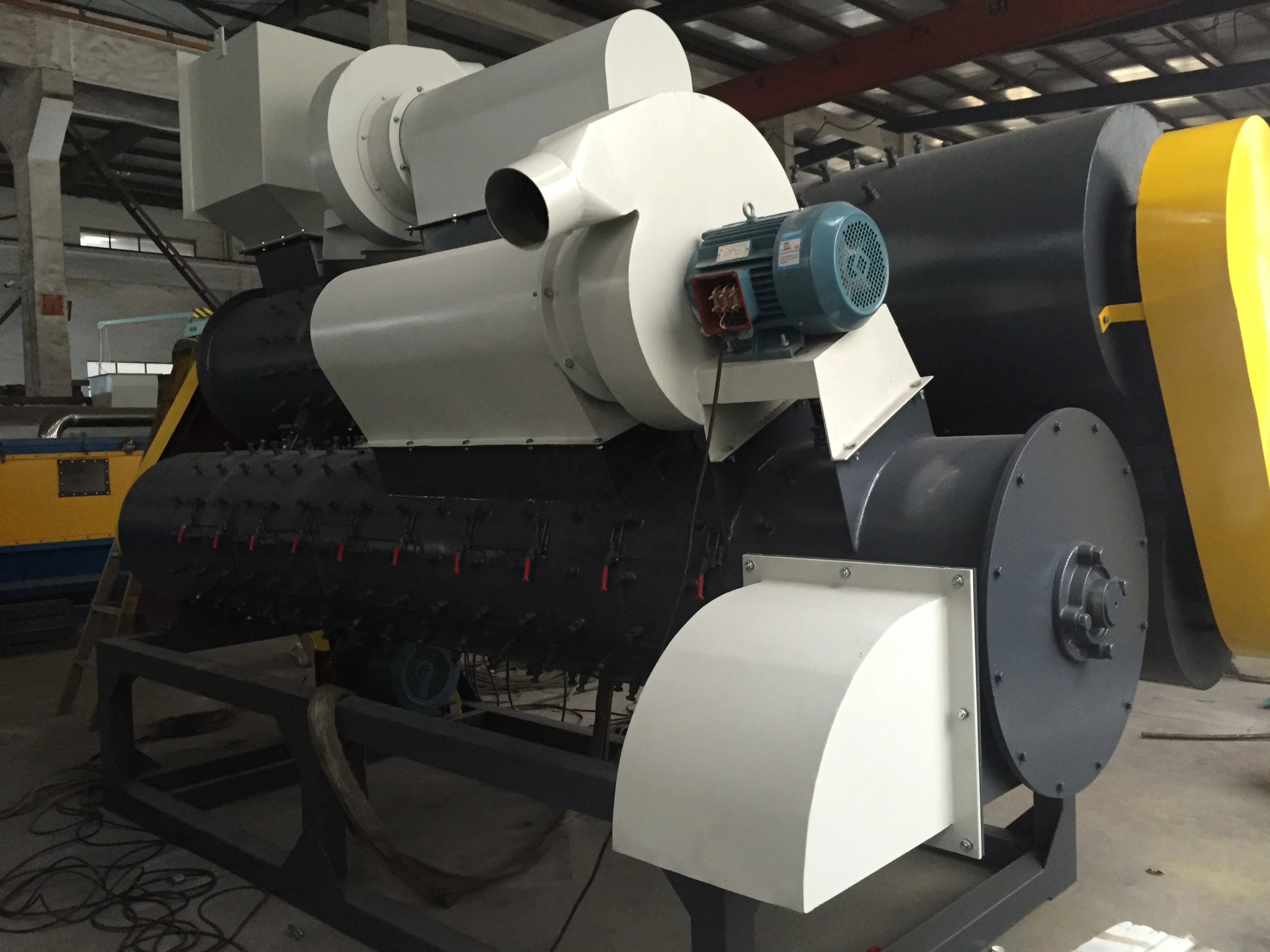 2003000kg/h Waste Pet Pp Pe Plastic Bottle Label Remover / Label