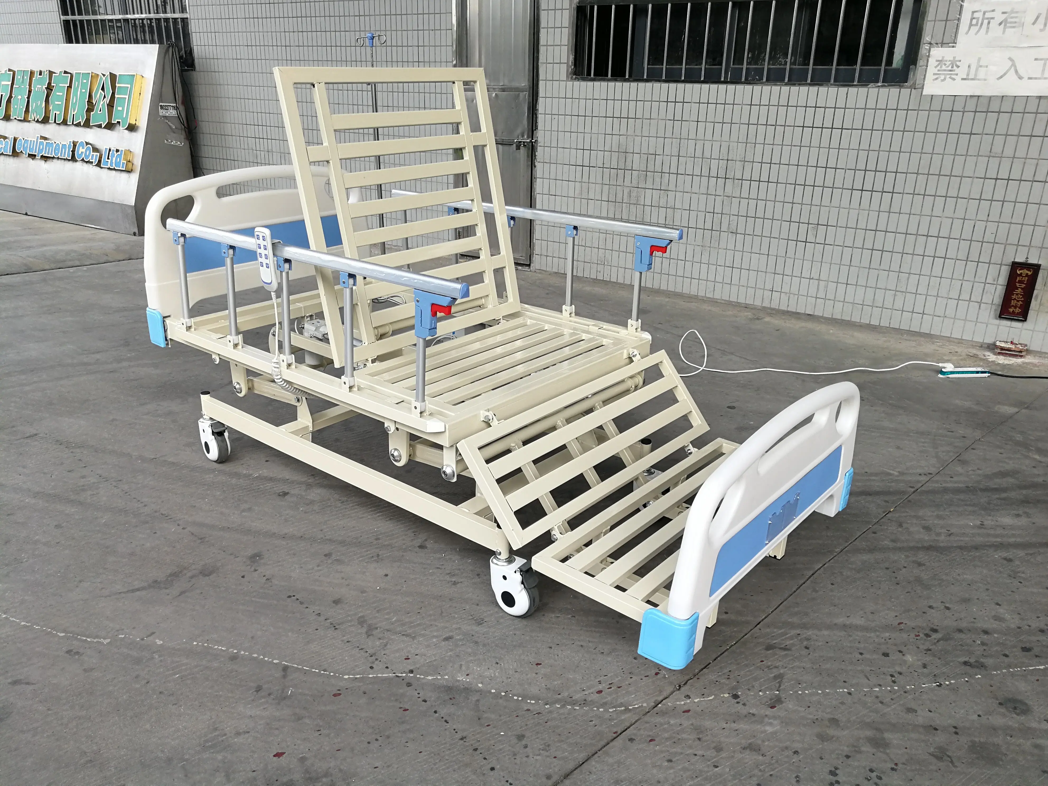 3 Function Electric Seating Convertible Hospital Recliner Chair Bed