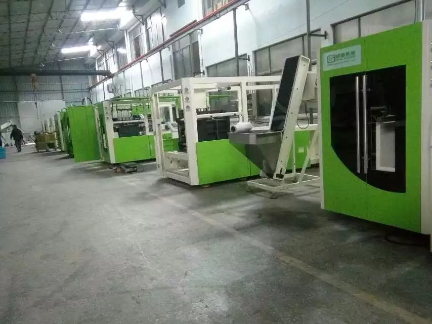 Cooking/edible oil bottle blow molding machine from OUGE Machine