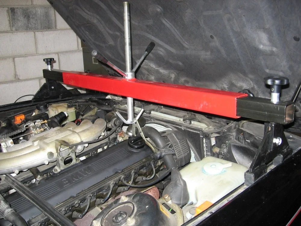 motor support bar