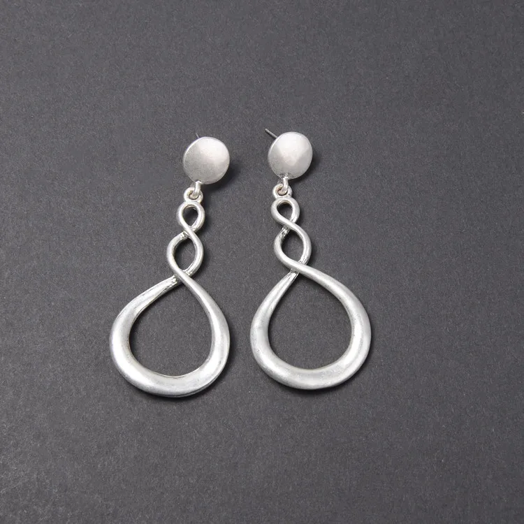 Hot Sale Silver Plated New Design Initial Twist Earring For Women