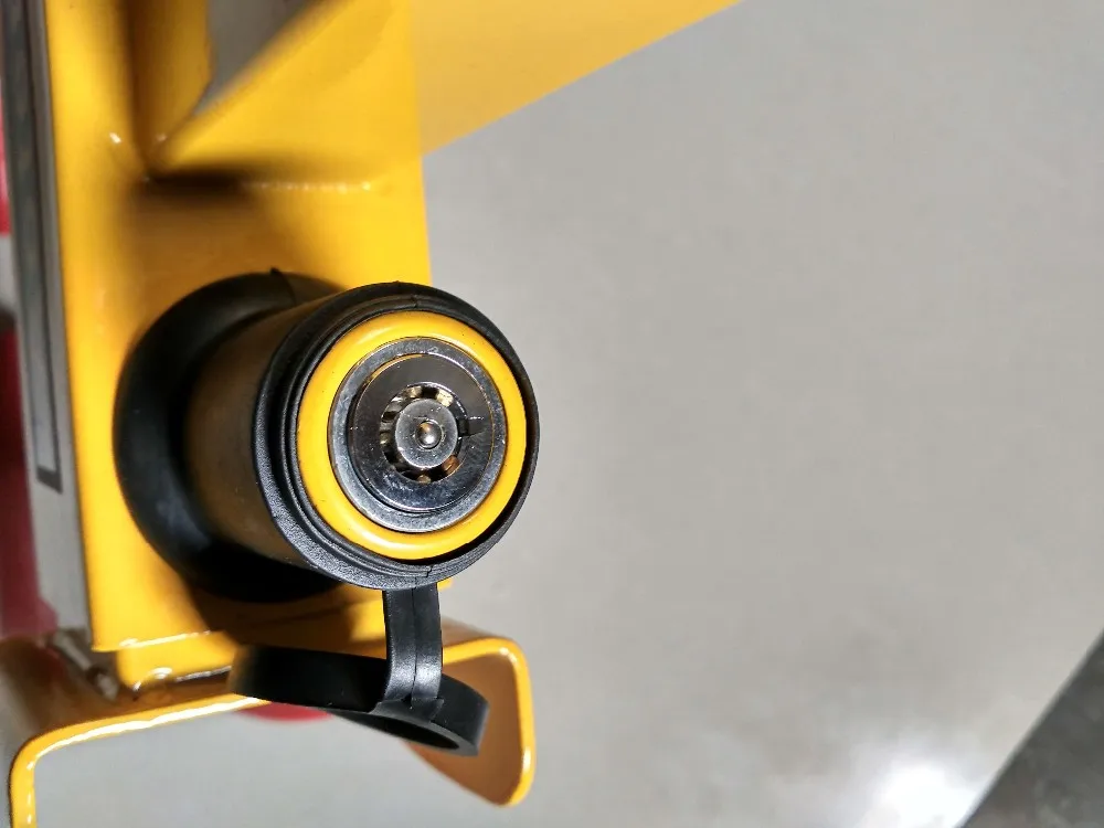 Sunnymen 9 Holes Adjustable Security Vehicle Tyre 3 Key Cheap Price Car Safety Lock Car Wheel
