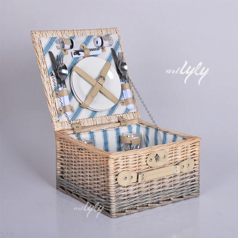 Wholesale raw rattan willow food fruit storage 2 bottle wicker wine bottles holder picnic baskets with liner shoulder strap