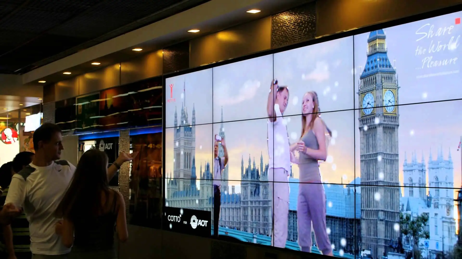 interactive samsung led panel screen airport display seamless digital kinect signage videowall splicing bangkok 46inch lcd system inches per solutions