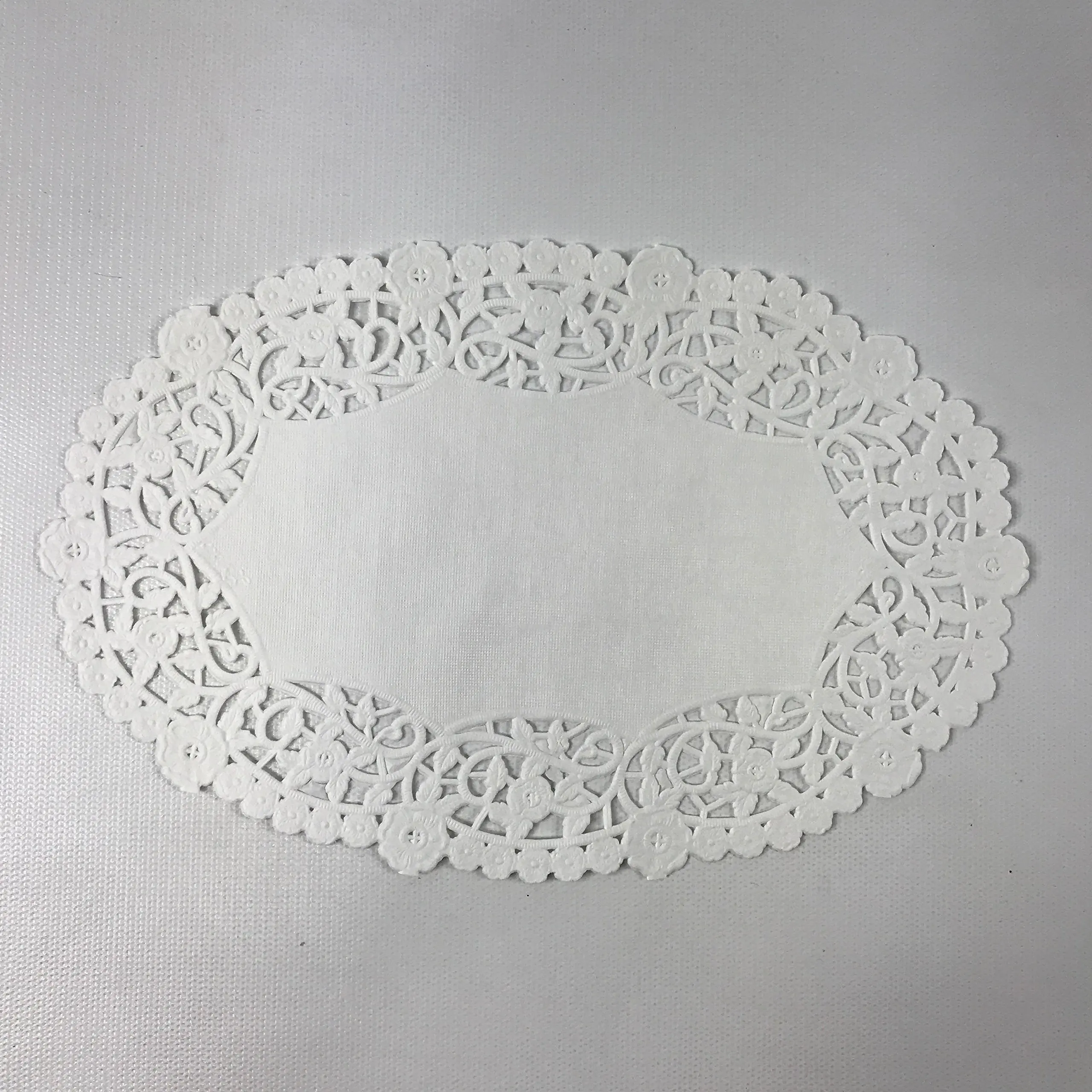 Lace Paper Doilies 9 x 6.5 In, 100 Pack Rose Gold Foil Oval Placemats