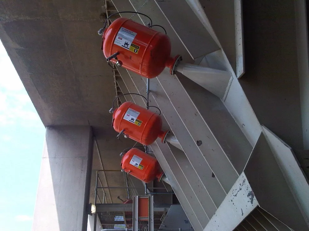Silo Cleaning, Impact System Air Blaster Cannon  