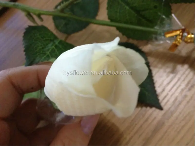 Moitié Fleur Rose Blanche Vraie Touche Rose Bourgeon Décoration De Mariage Buy Demi Fleur Rose Blanchebouton Rose Blanc Vraie Touchedécoration De