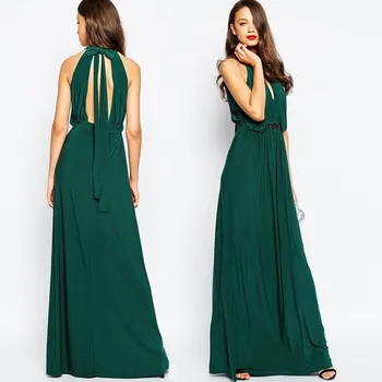 warna solid hijau zamrud dihiasi tali pesta gaun desain