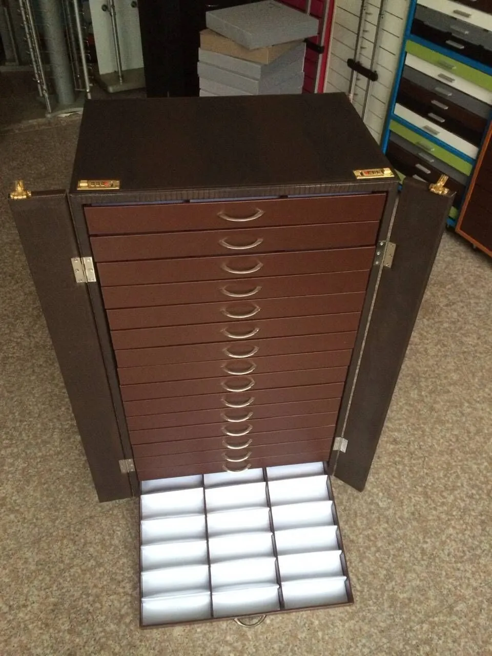 Eyewear Display Storage Display