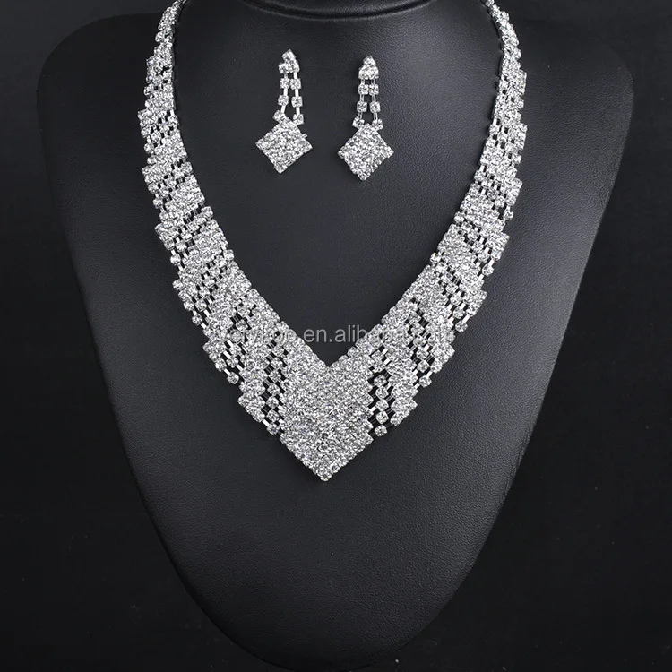 اطقم زمرد فاخره Stylish-2015-snowflake-party-diamond-necklace-earrings
