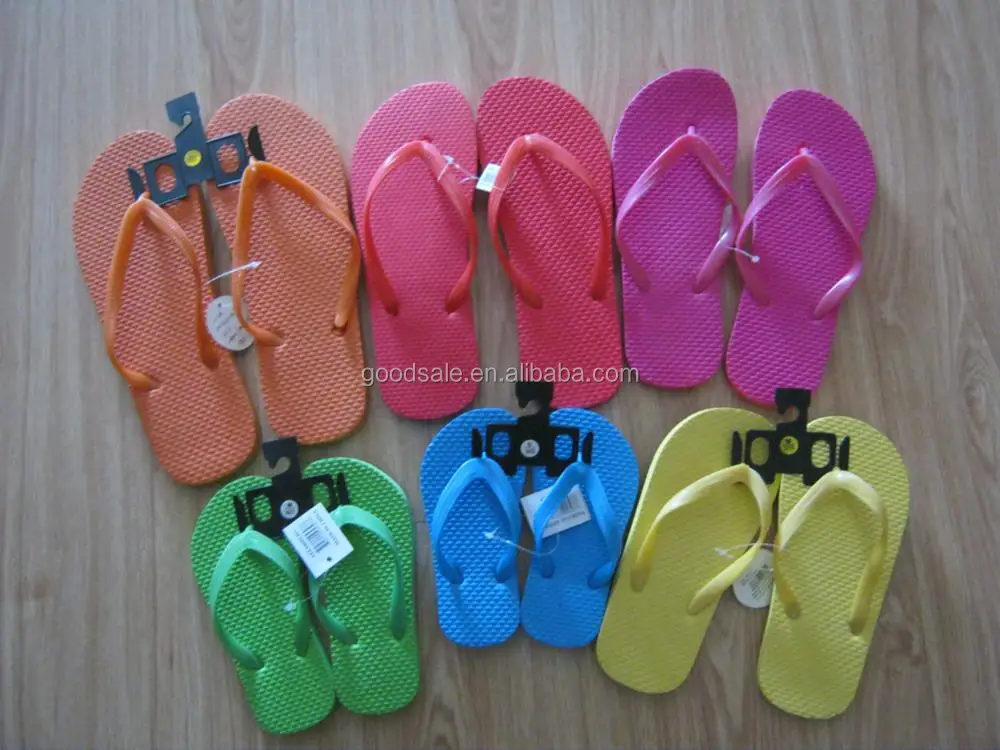 summer beach flip flops