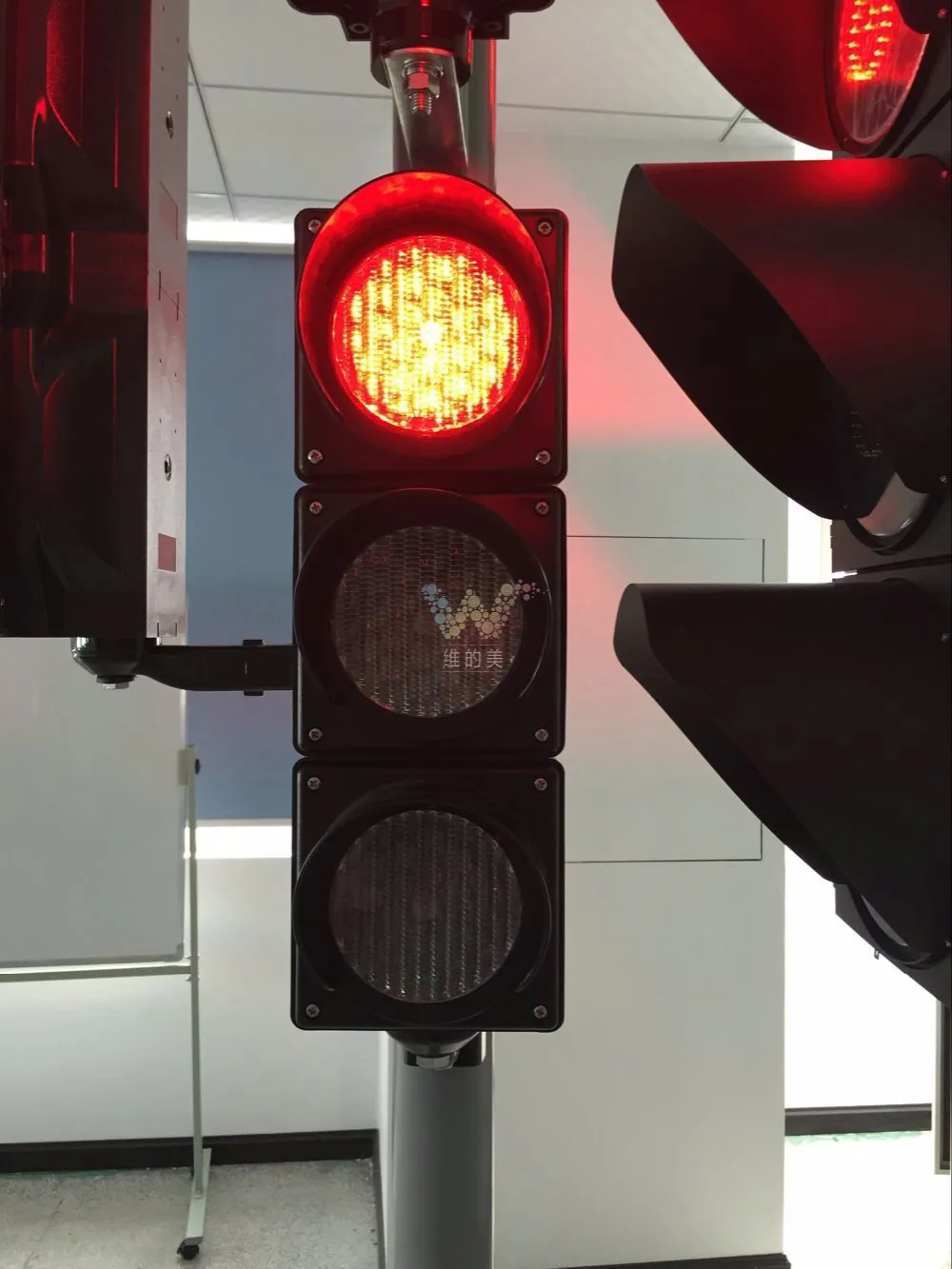 WDM Mini 100mm PC Cobweb Lensing Garage Parking Lot Signal Light