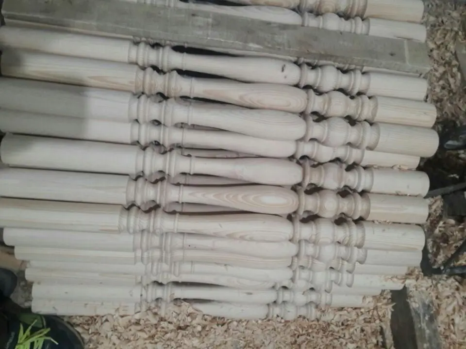 wood turning sample with wood lathe