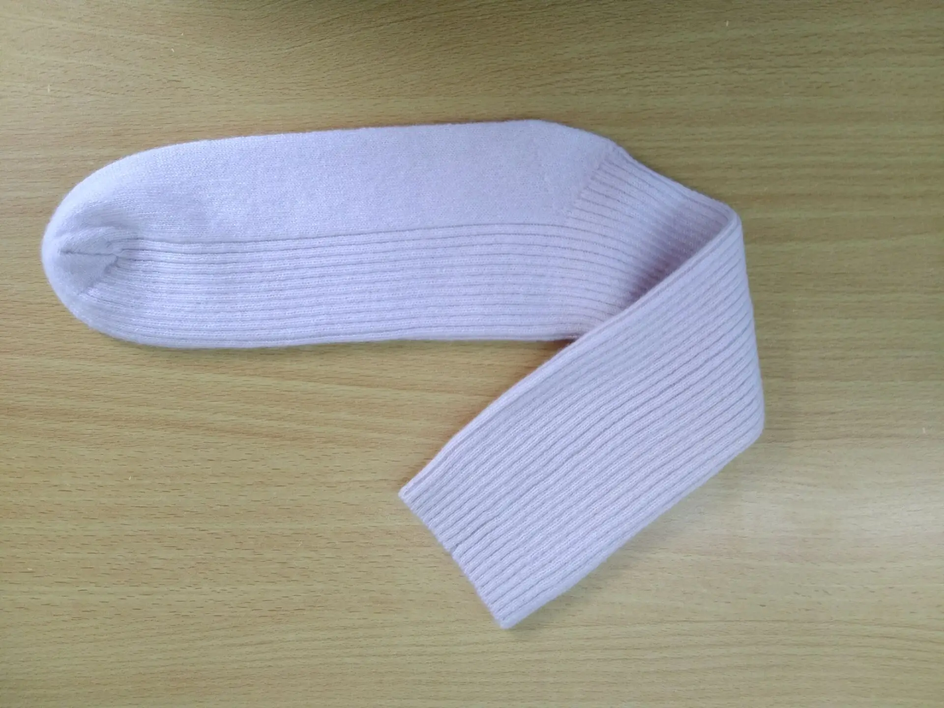 pale pink rib socks. (1).jpg