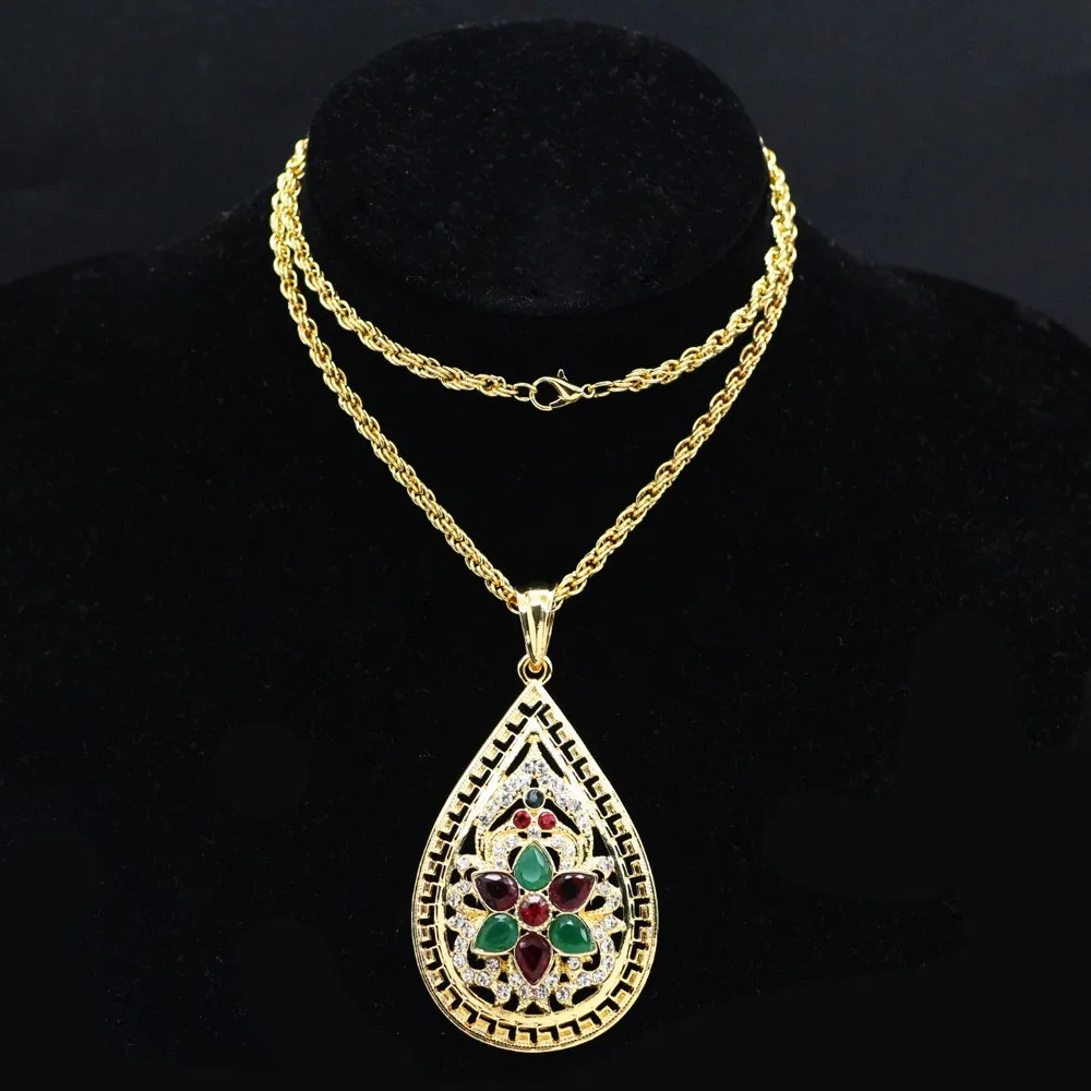 Xus Middle Eastern Arabian Moroccan Diamond Red Emerald Dubai Gold