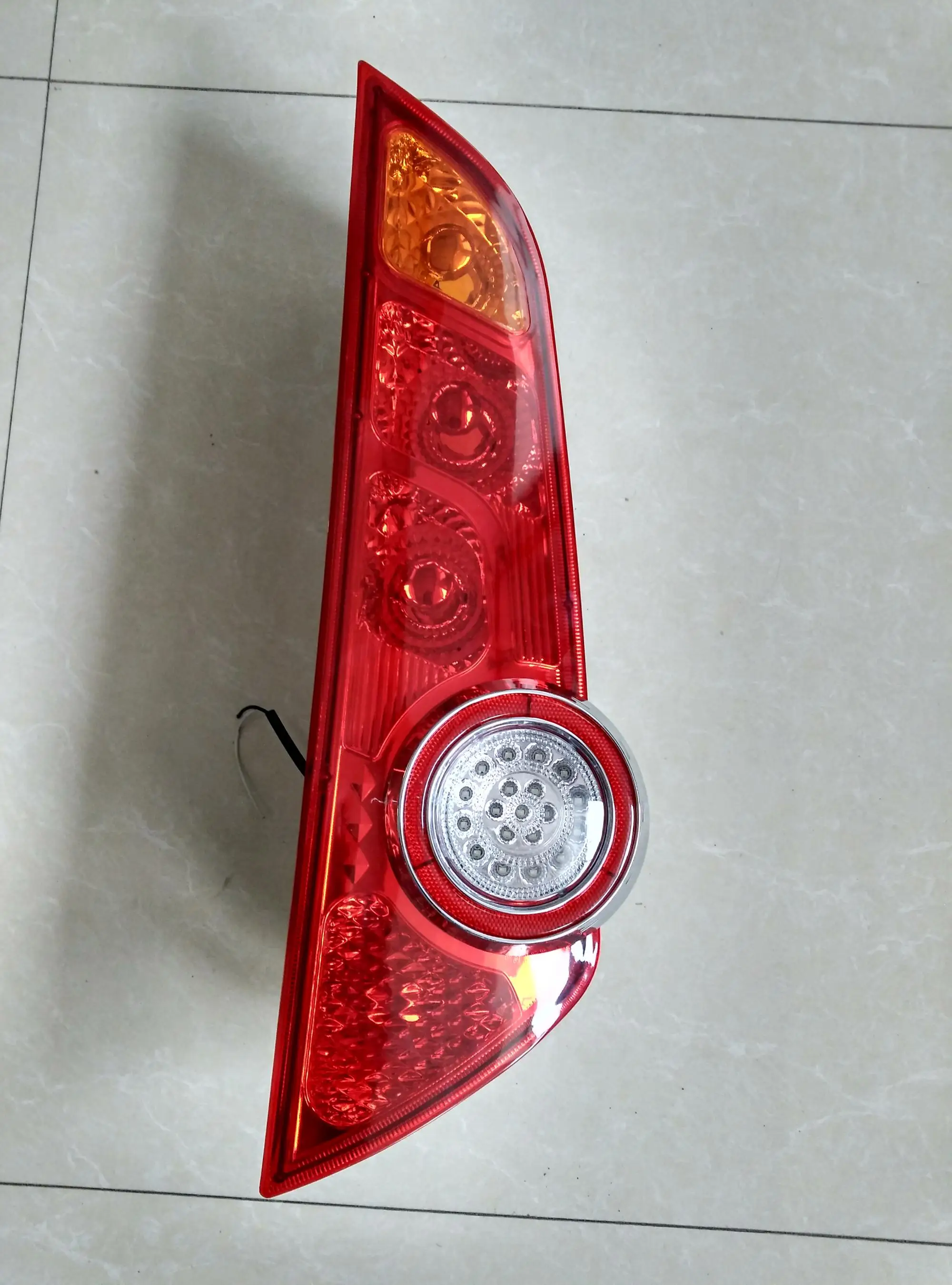 DG2010-1 tail light