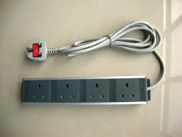 1 port outlet with switch Power Strips, UK Power Distribution Units and Extension Cords