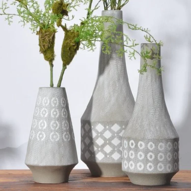 Factory supplier cement stripe indoor tall large  floor vase with customized pattern 