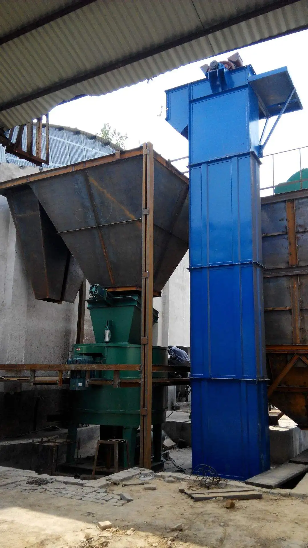 Th250 Hopper Bucket Elevator Conveyor For Fertilizer/lime Buy Th250