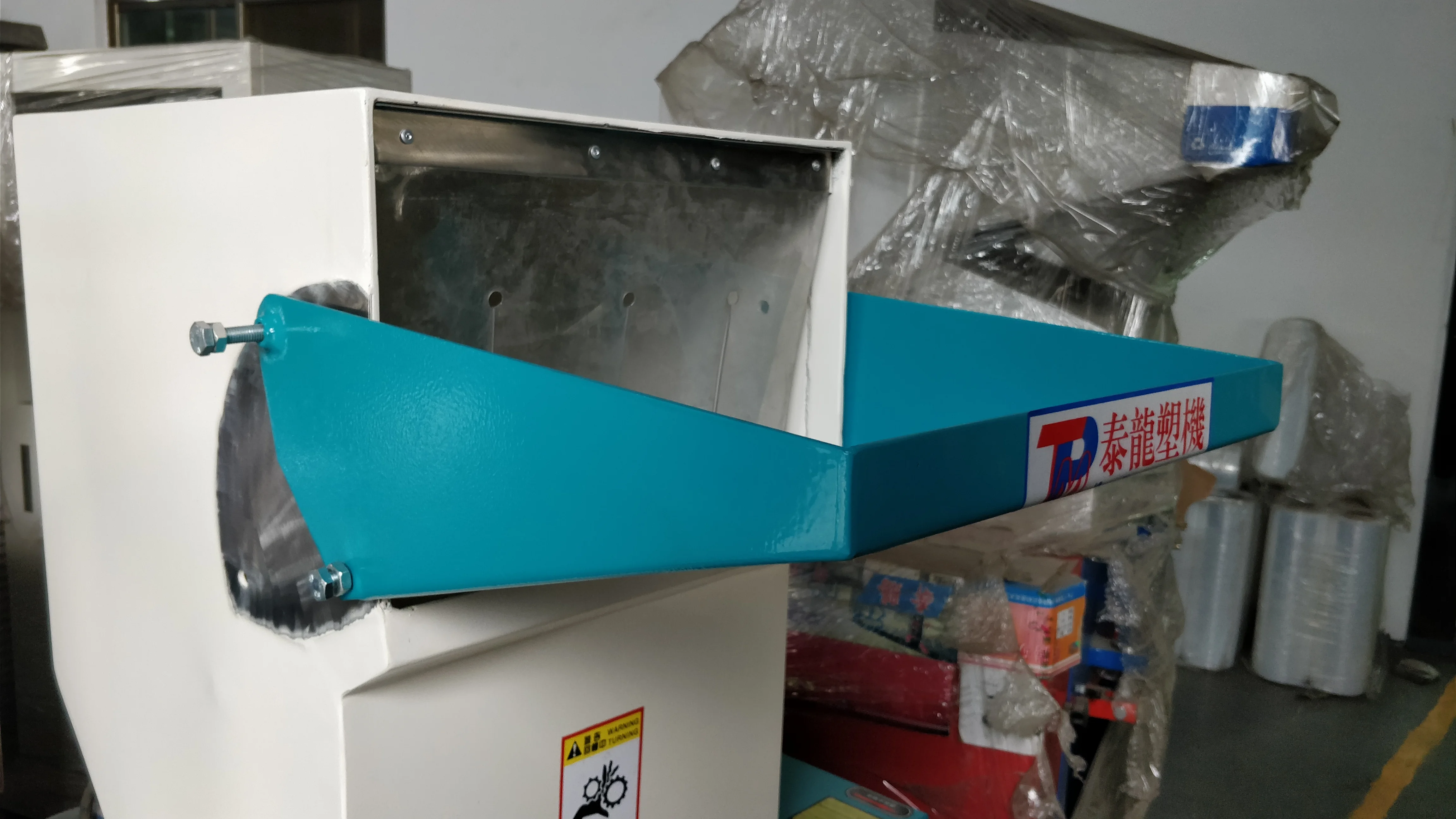 plastic bottle crusher