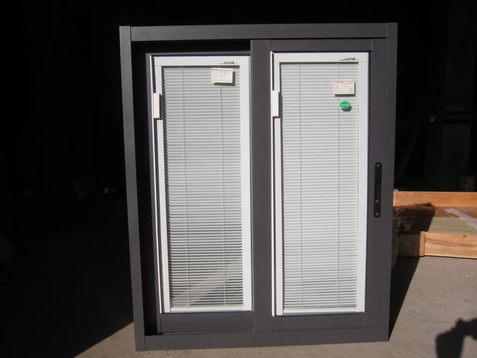 magnetic blind (1).jpg