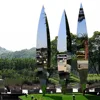 Metal handicraft polishing articles , stainless steel sculpture , stainless large garden metal sculpture