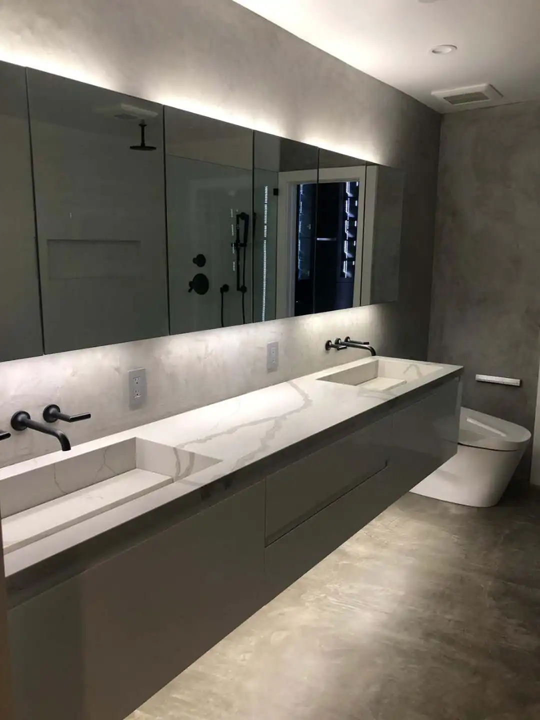 Vanity from Victory.jpg