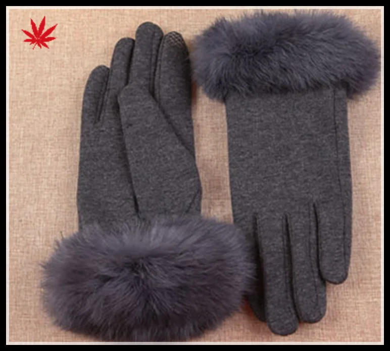 The new women's 2016 touch-screen woolen gloves with fake fur