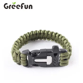 paracord survival bracelet with flint