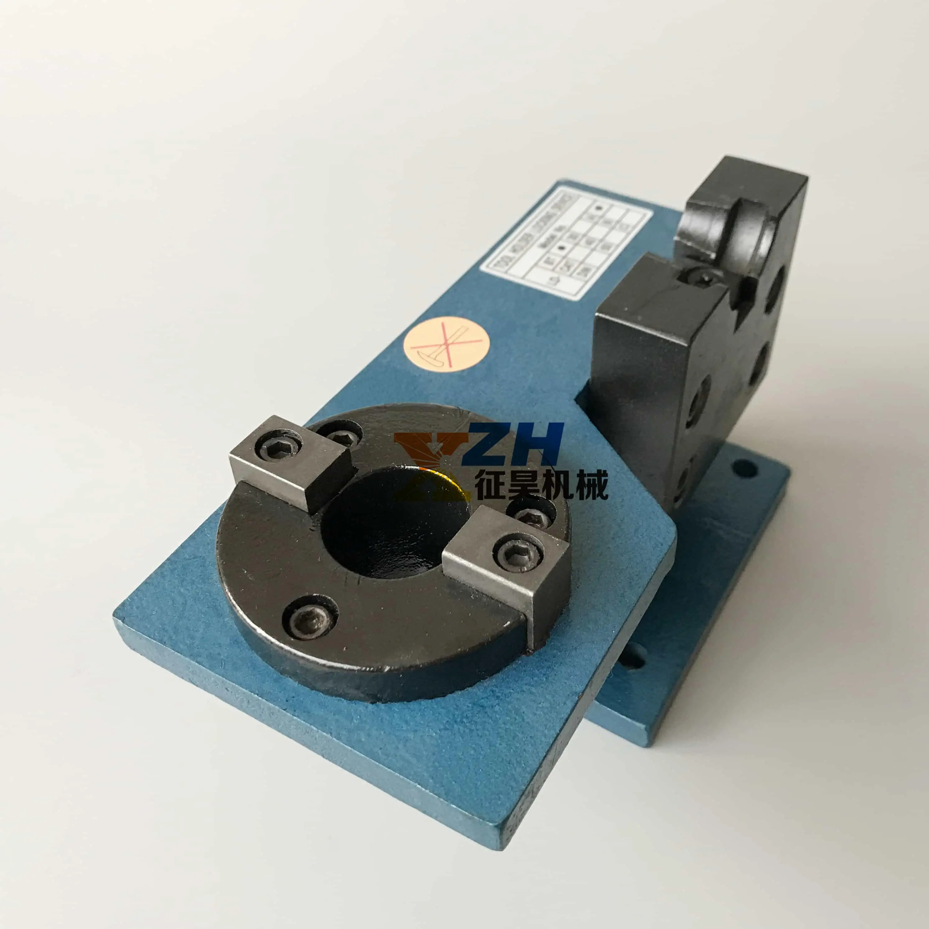bt40 tool holder locking device