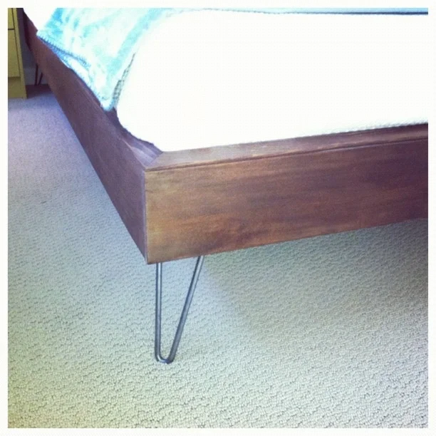 опора мебельная угловая h180. подставки для ножек стола для увеличения высоты. детская кроватка на ножках. ножки мебельные икеа ikea 4 шт. подставки для ножек кровати.