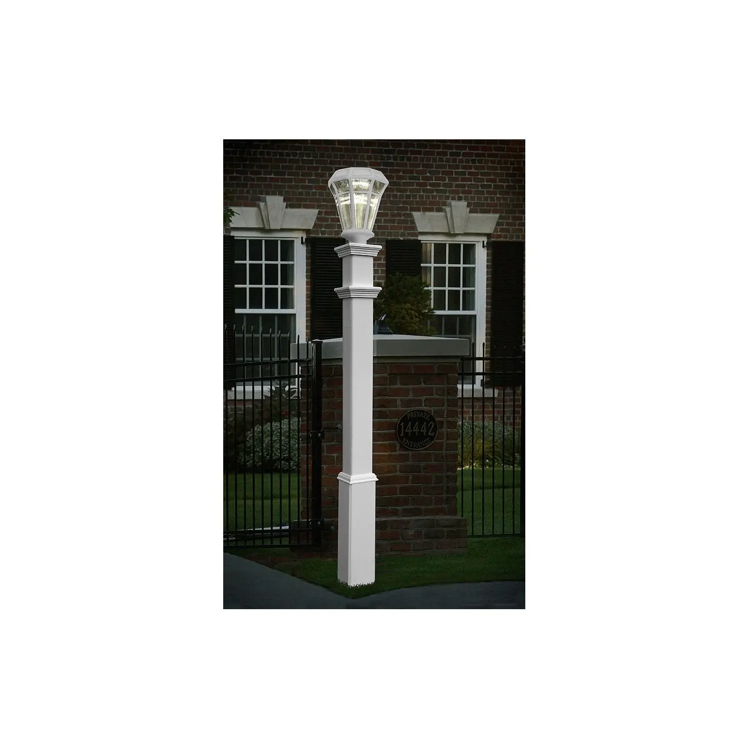 New England Arbors Sturbridge 5"x5" Vinyl Lamp Post