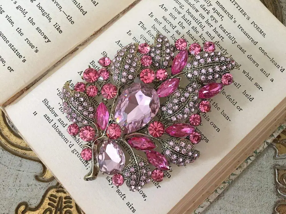 Pink Rhinestone Brooch.Pink Crystal Brooch.Pink Leaf Brooch.Pin.Vintage Style.Antique Gold.Bridal accessory.Pink Leaves.Flower.Large