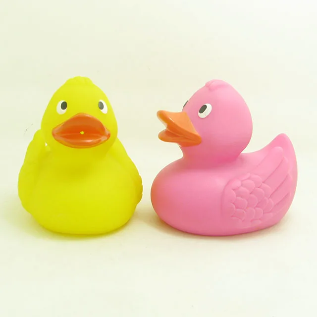 plastic rubber ducks