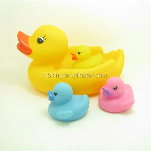 Soft Plastic Family Duck Baby Shower Bath Toy Swimming Pool Toy
