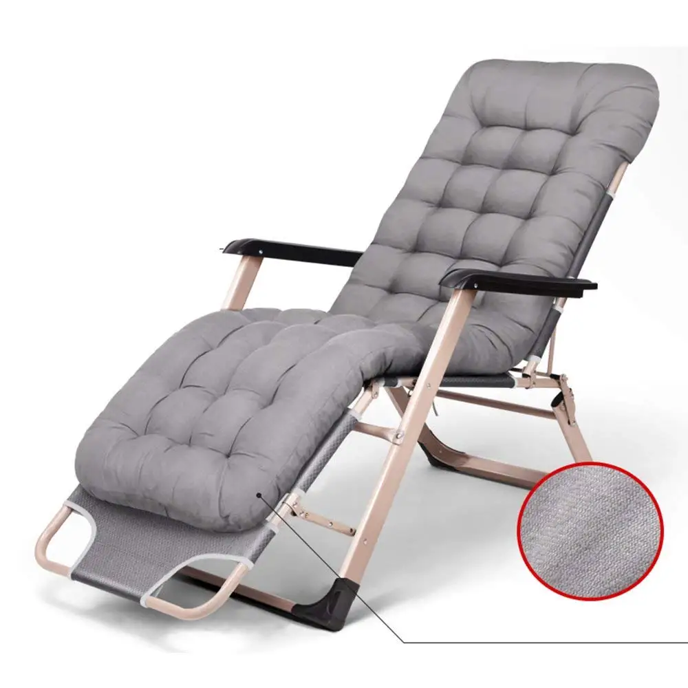 Creatice Beach Disk Chair with Simple Decor