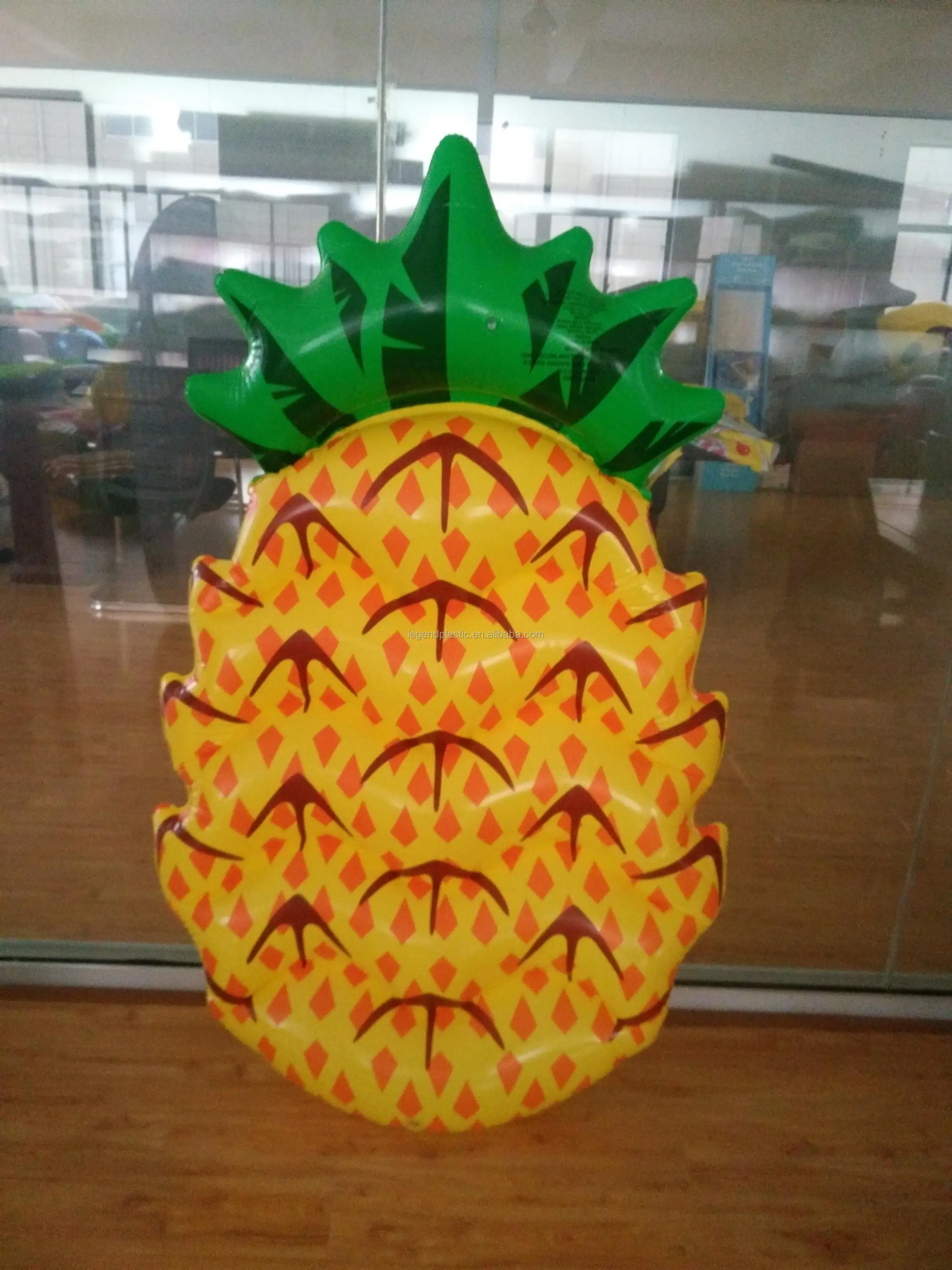 giant pineapple float