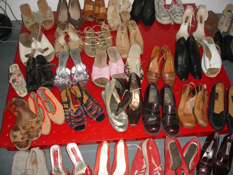 buy used shoes in bulk
