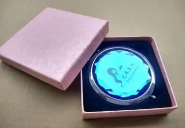 Souvenir Compact Makeup Hand Mirror Custom Logo Diamond Shape Rose Gold Frame Crystal Pocket Mirror